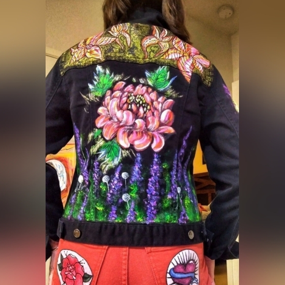 Jacket - Picture 2 of 10